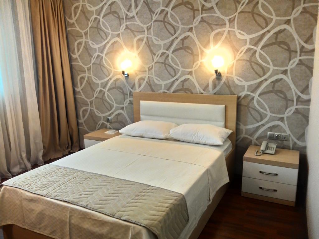 Guney Adana Otel Rum bild