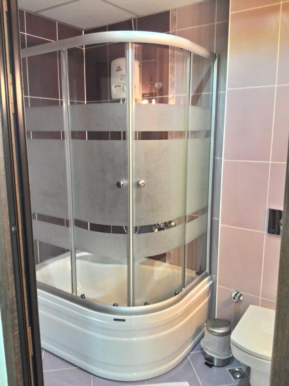 Guney Adana Otel Rum bild